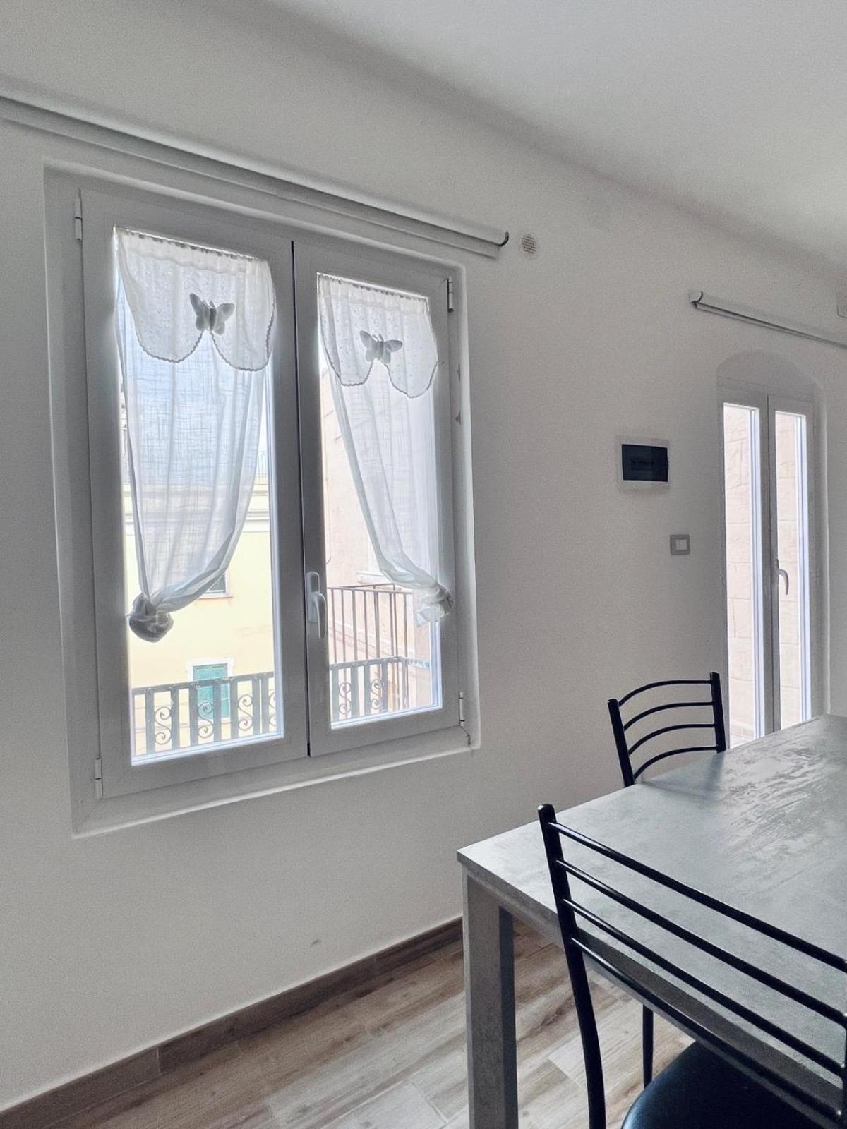 Macario Apartment In The Old Town Бари Экстерьер фото