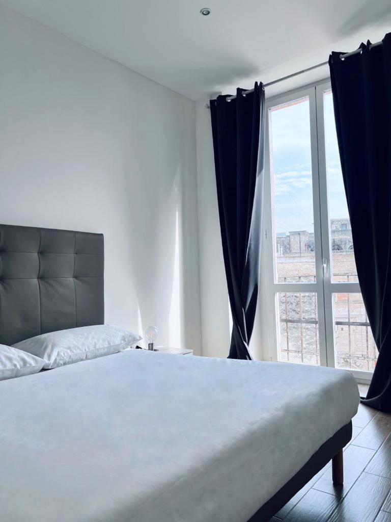 Macario Apartment In The Old Town Бари Экстерьер фото