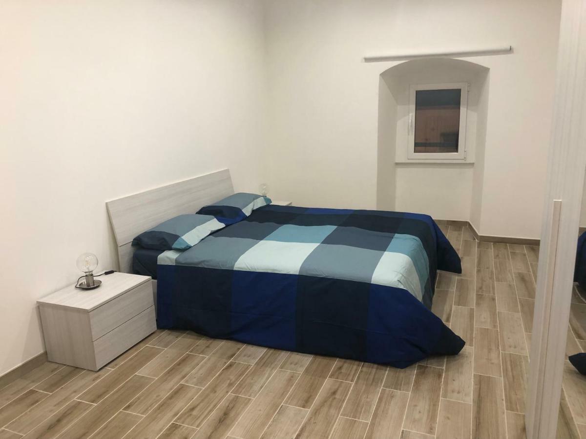 Macario Apartment In The Old Town Бари Экстерьер фото